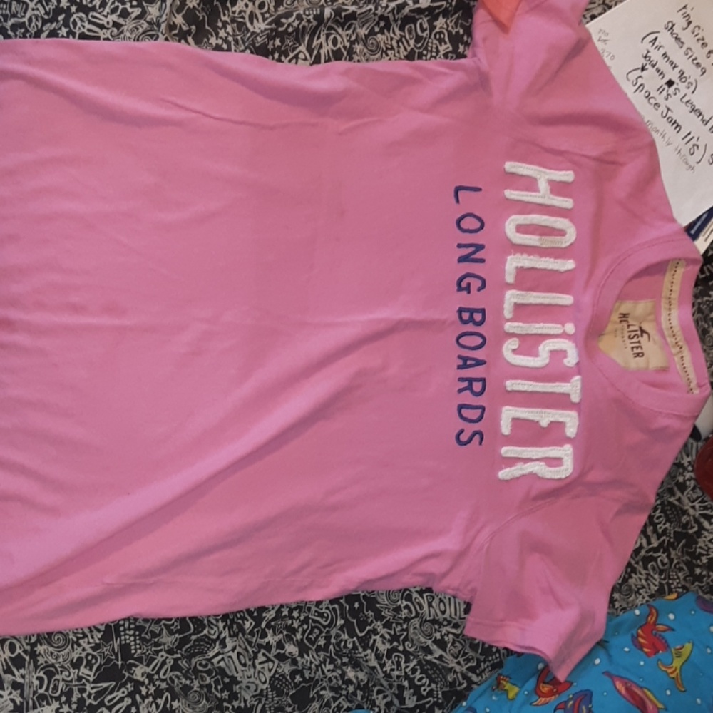 Hollister shirt